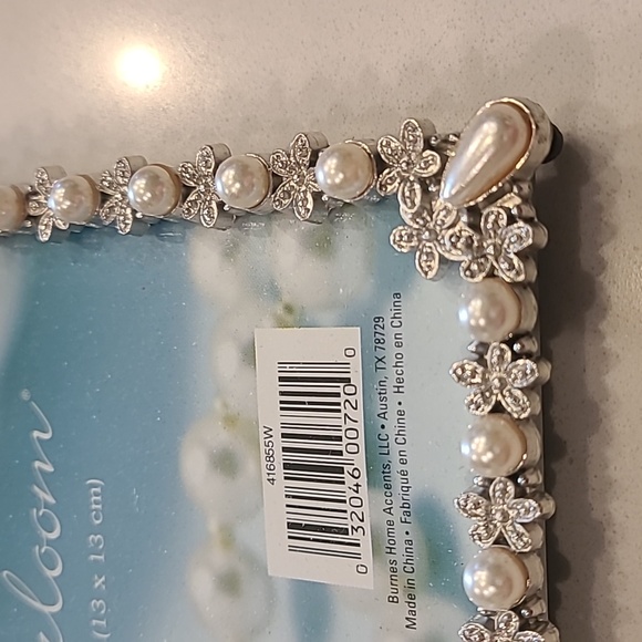 Heirloom Trends Frame - Picture 2 of 7